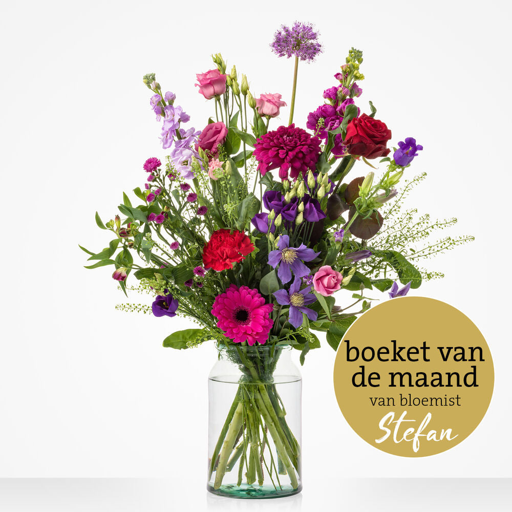 Monthly bouquet of February
